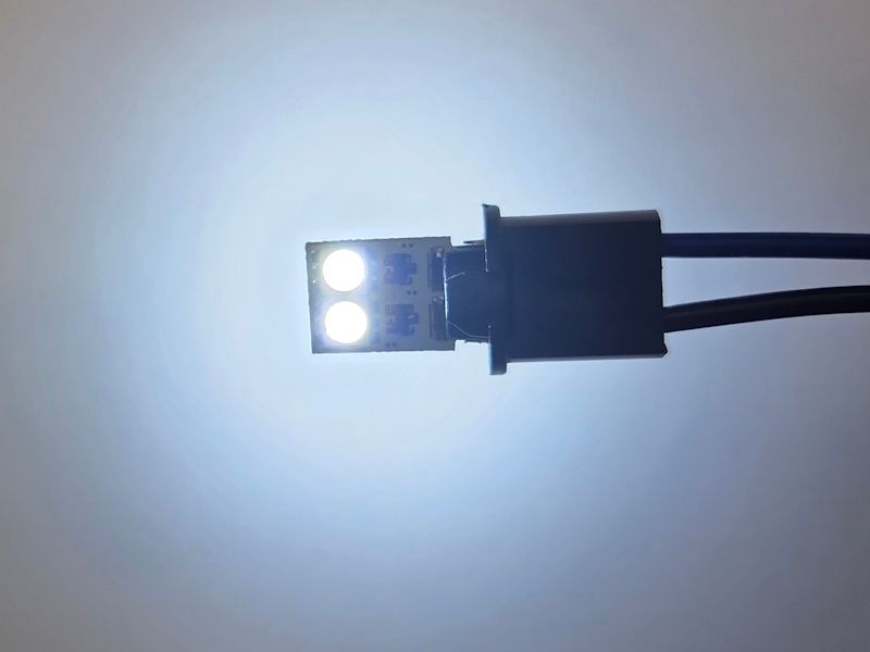 Xenon-Hvitt 4xLED parklys, canbus 12V - W3W/W5W