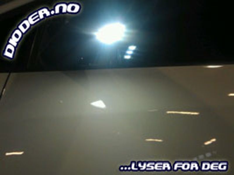 Golf 6 og Touran under speil ledlys